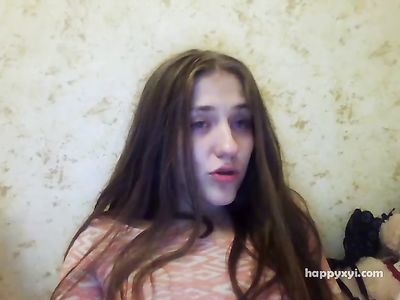 Бухие русские студентки пытаются заработать через веб камеру ч3