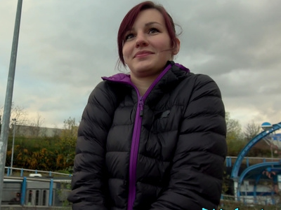 Пикапер хорошо заплатил чешской телке за минет и секс на улице