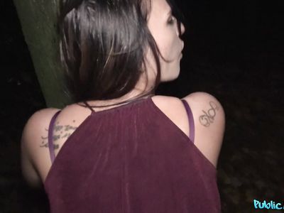 Чешский пикапер сделал заманчивое предложение испанской красавице