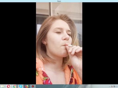 Парень через Скайп проводит порно кастинг с русской девушкой ч2